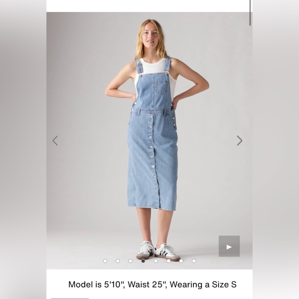 Levi’s overalls denim jumper dress sz S, cotton. Excellent condition, no flaws.